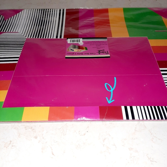 Rainbow Black & White Stripe Bakery Cake Window Box French Bull - Picture 12 of 13